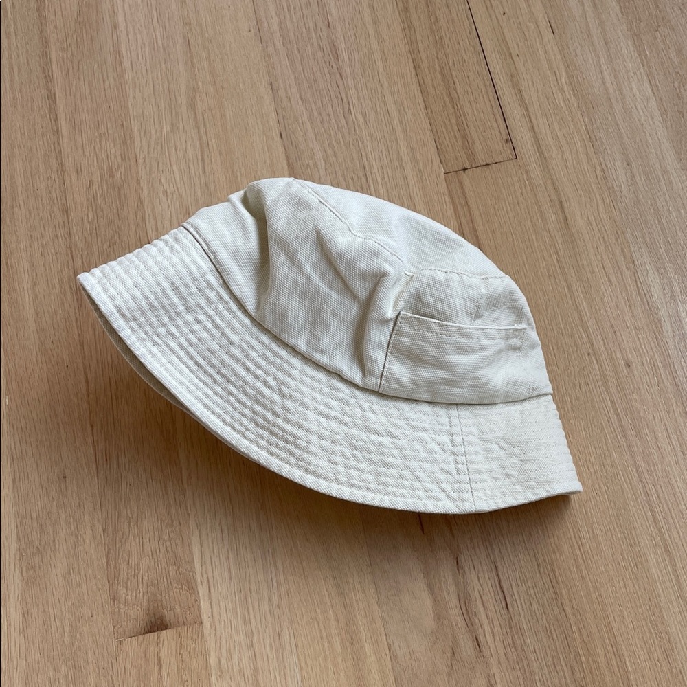 Lack of color bucket hat